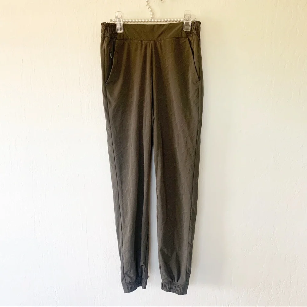 ATHLETA Brooklyn Textured Jogger In Olive - Picture 7 of 14
